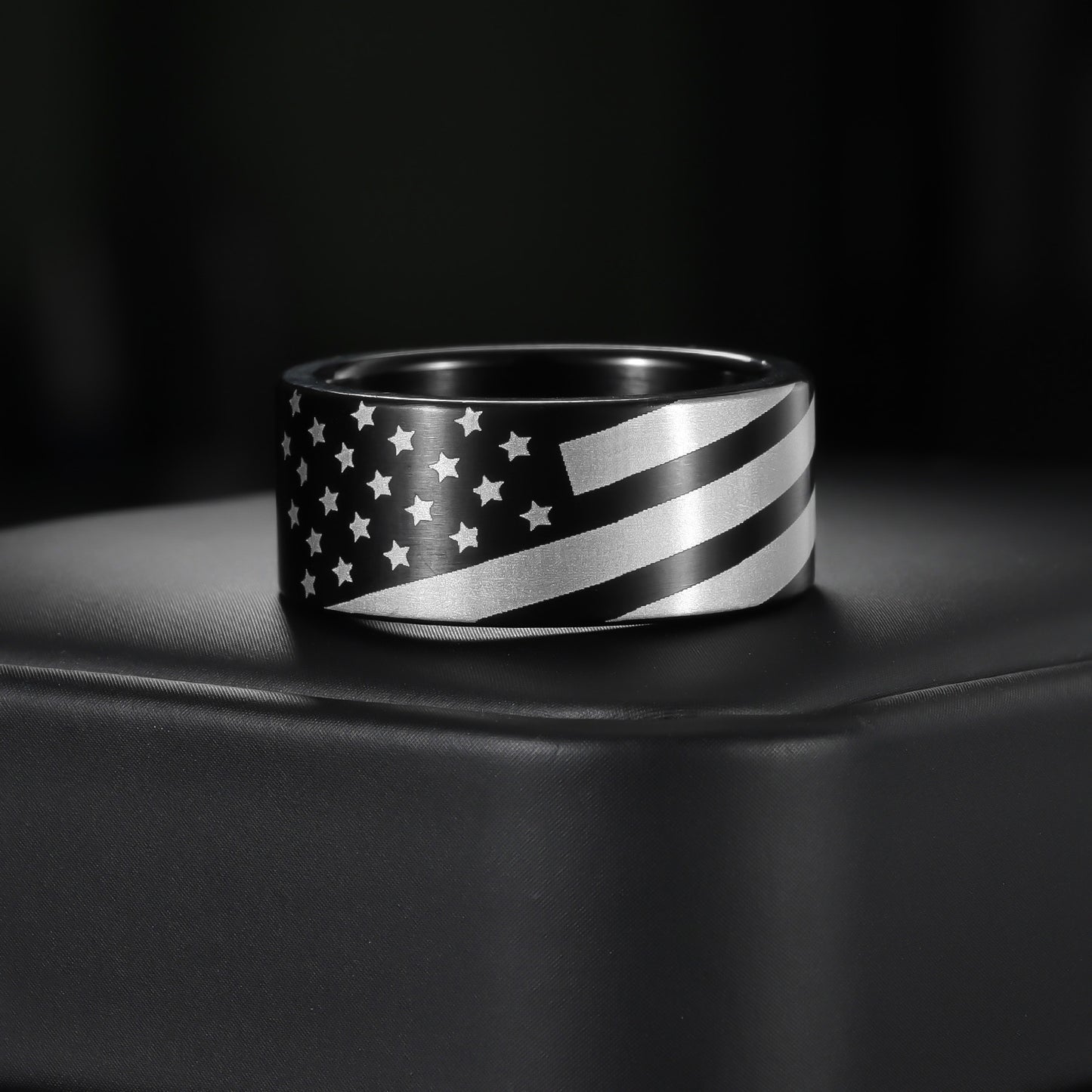 Planderful Men's 10mm Titanium Steel Ring American Flag