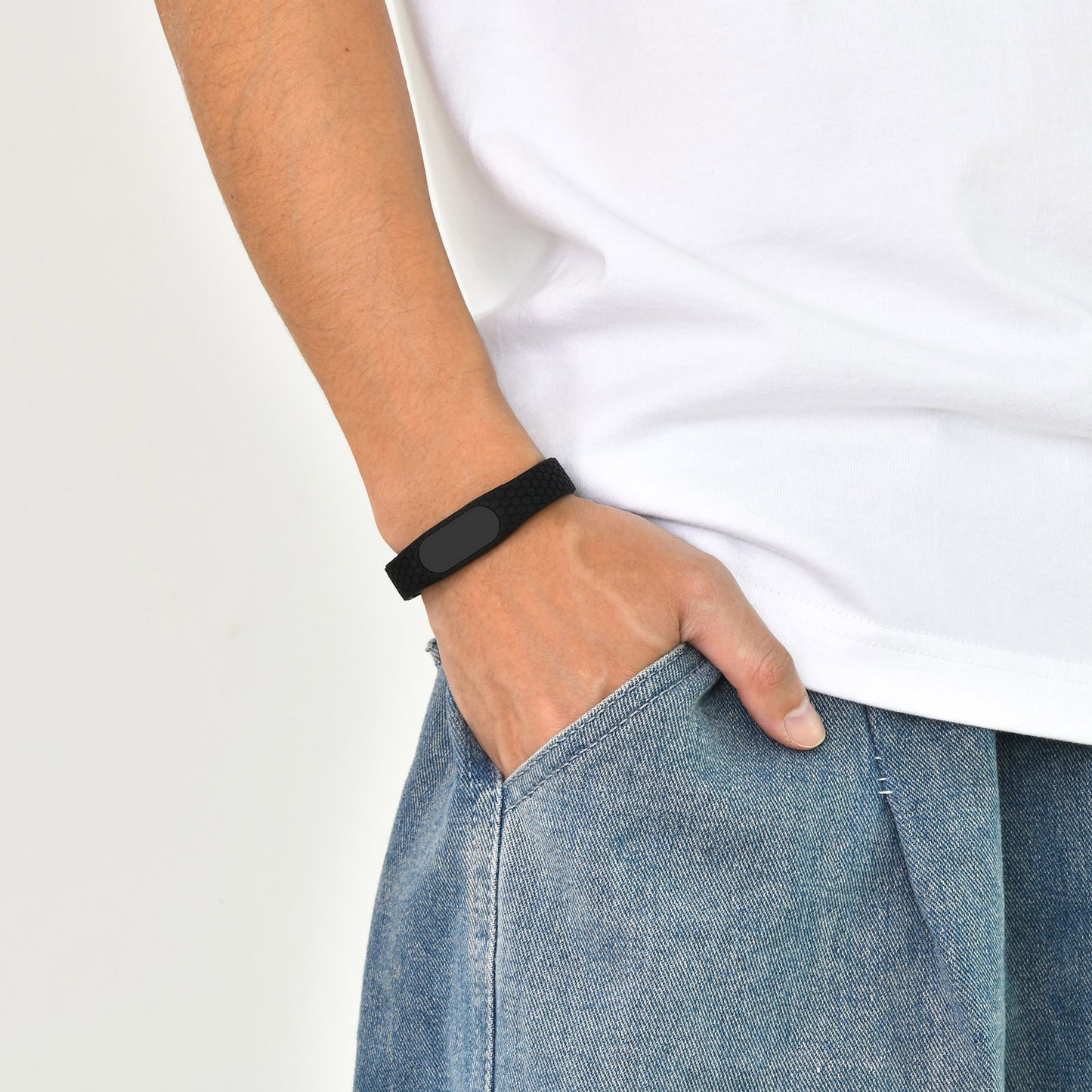 Europe America Silicone Strap Bracelet Black White Men's Accessories