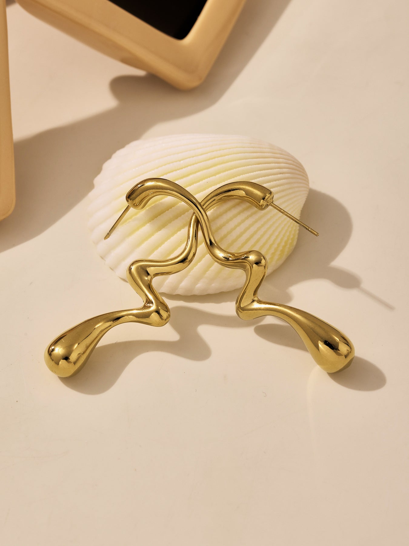 Planderful Women Irregular Water Drop Earrings 18K Gold