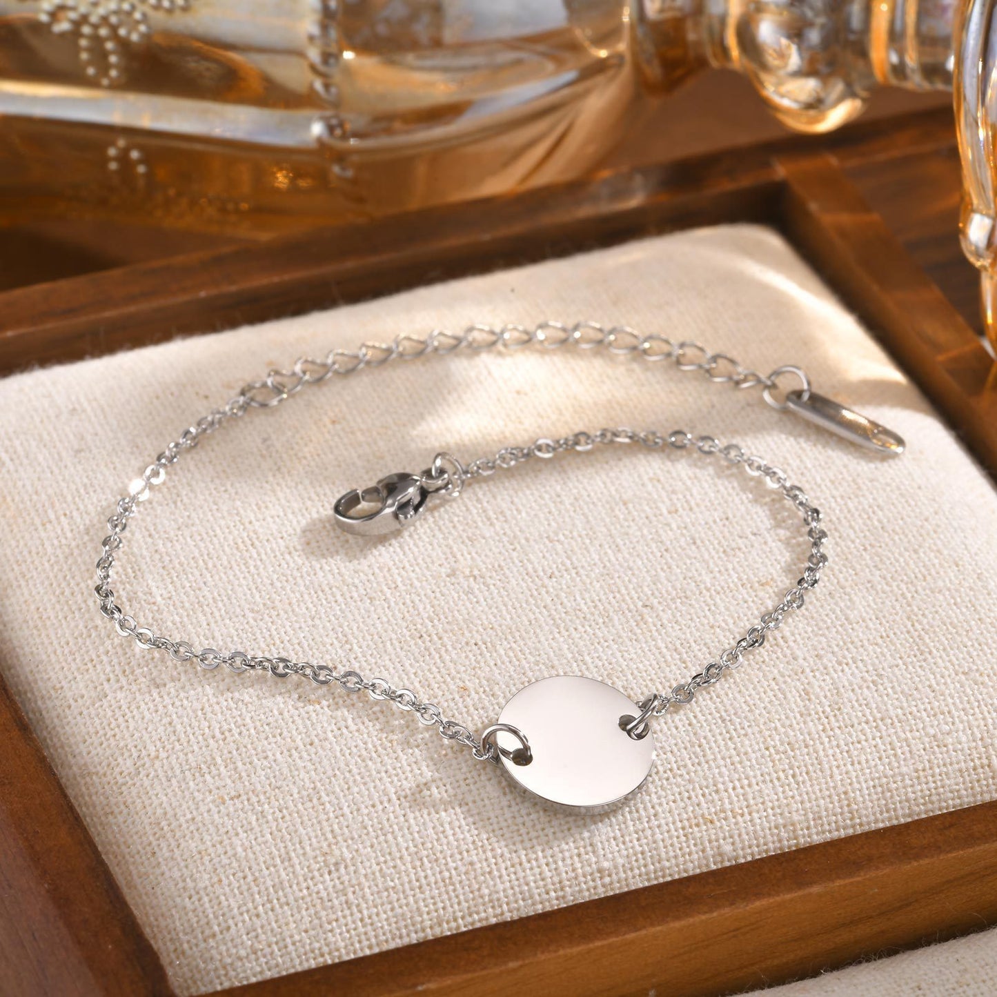 Planderful Jewelry Stainless Steel Round Label Bracelet for Women Minimalist Everyday Accessory