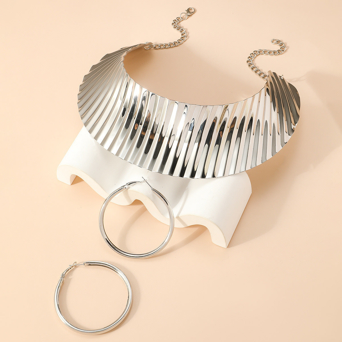 Planderful Savanna Rhythms Necklace and Earrings Set – Bold Geometric Design