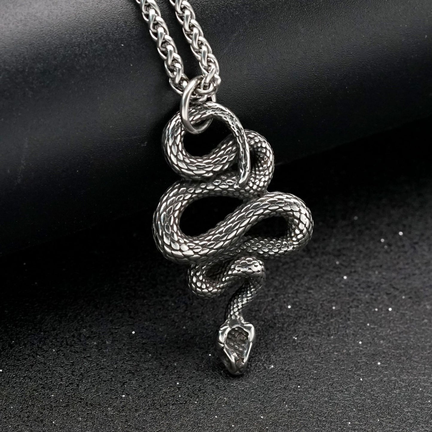 Steel Necklace – Vintage Snake Pendant Necklace With Retro European American Style