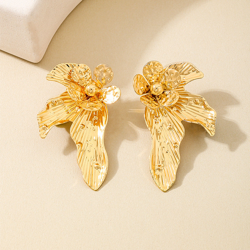 Planderful Vienna Verve Earrings – Fashionable Metal Flower Design