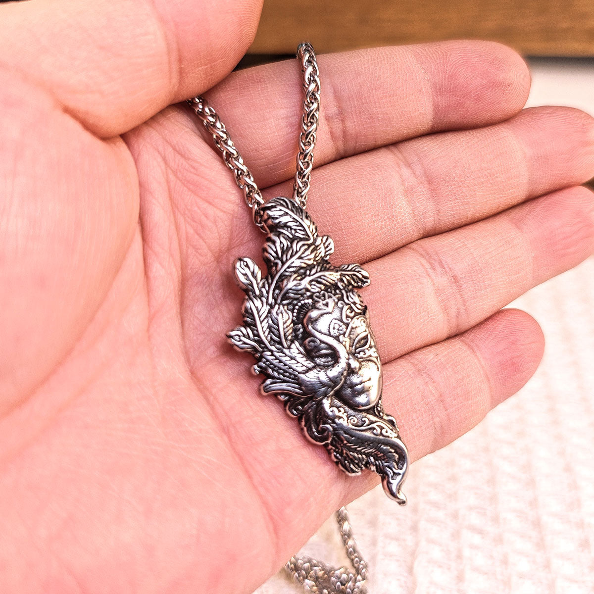 Ethnic Relief Mask Men's Pendant – Medieval Pattern Classical Exotic Necklace