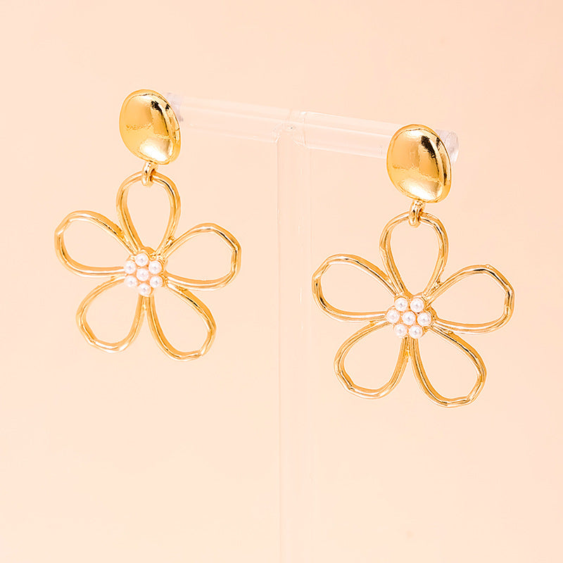 Vienna Verve Metal Flower Earrings with Pearl Detail