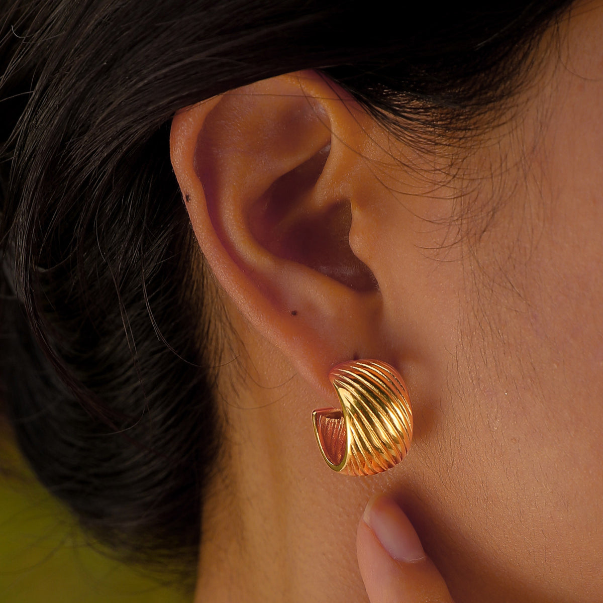 Ribbed Half-Hoop Earrings — Gold