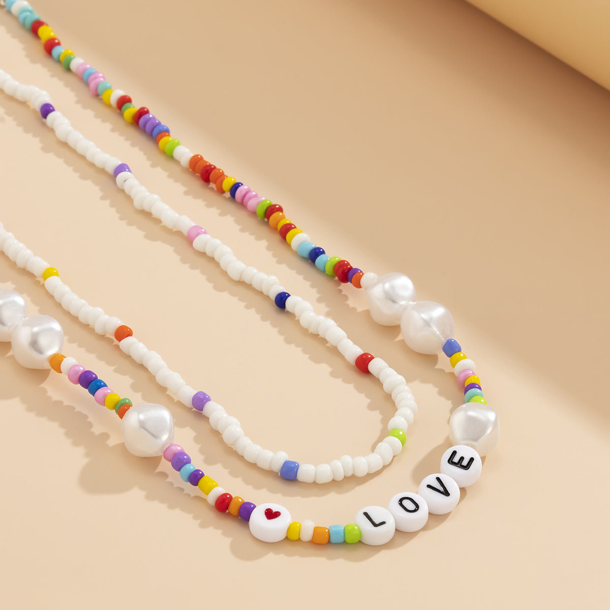 Planderful Pearl Letter Necklace With Mixed Color Imitation Pearls Women Statement Beaded Peach Heart Design