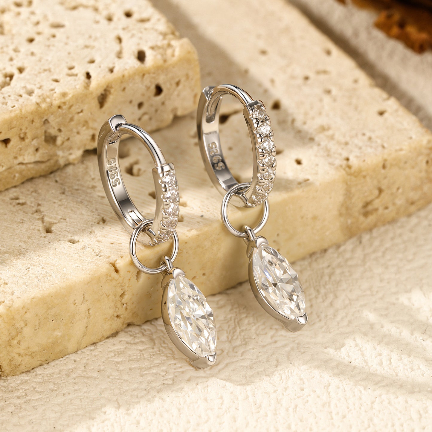 Planderful Moissanite Sparkling Earrings – Dazzling Water Droplet Design