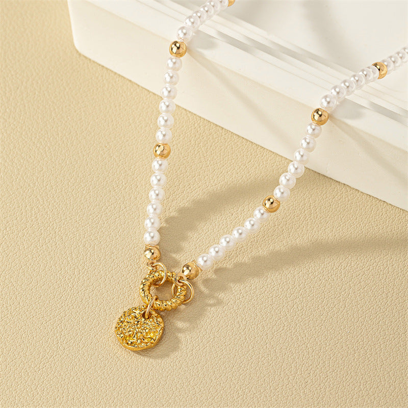 Chic Rice Bead Pendant Necklace with Alloy Accent
