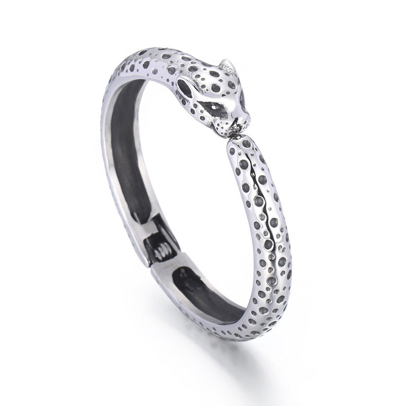 Punk Wind Titanium Steel Animal Leopard Open Bracelet – Stainless