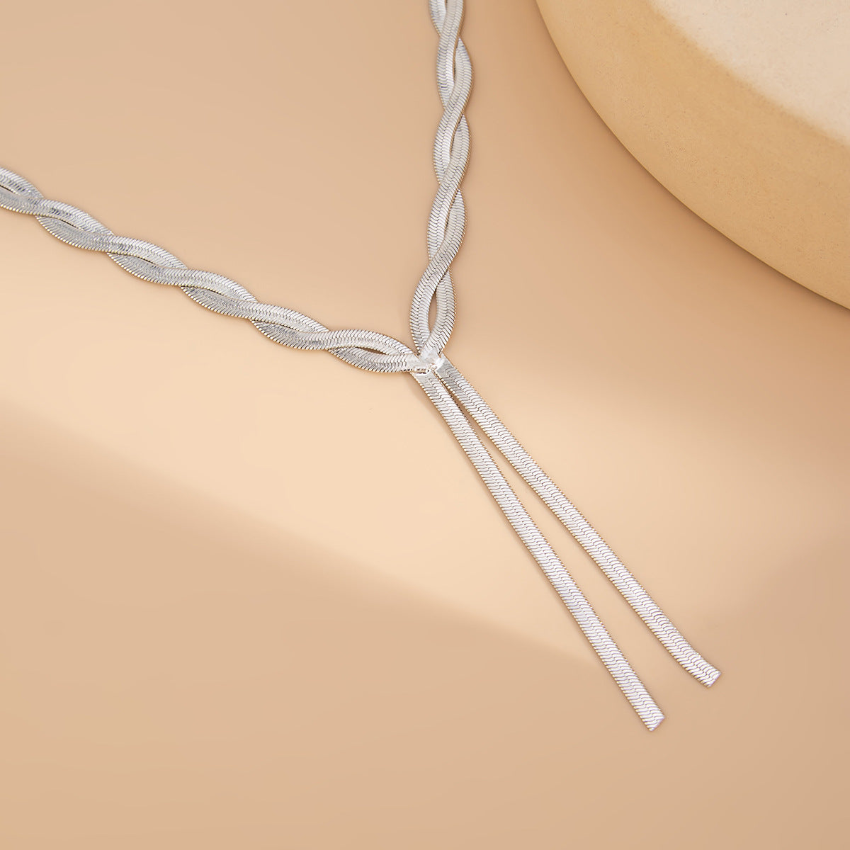 Planderful Vienna Verve Necklace – Elegant Y-Shaped Design