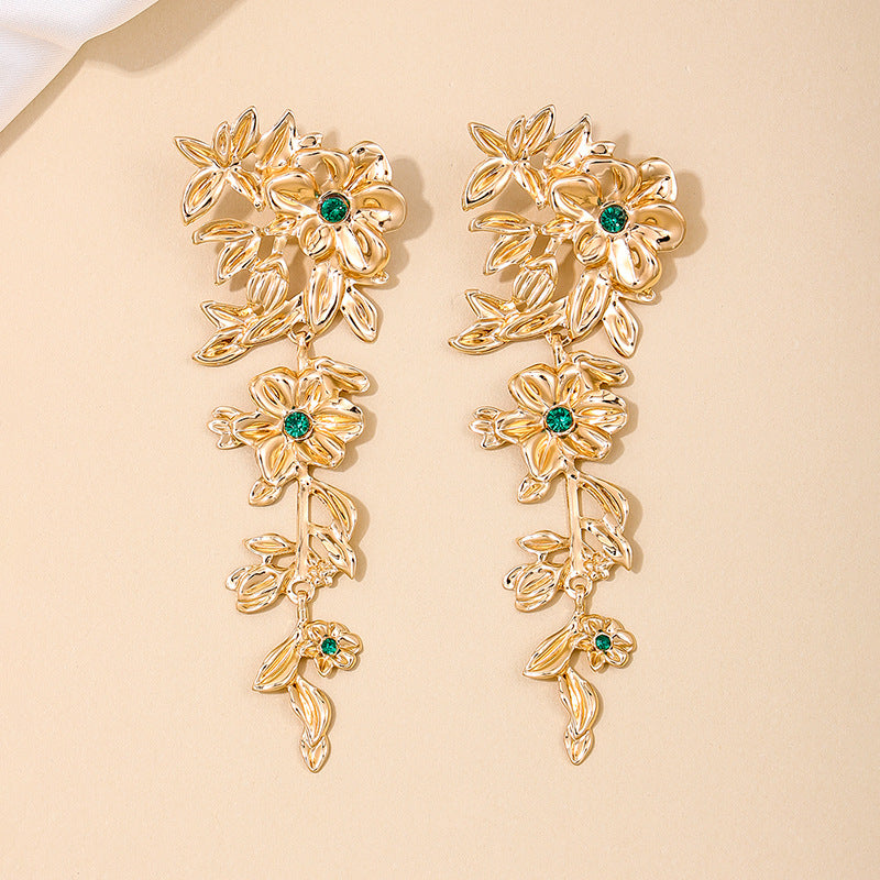 Exquisite Metal Leaf Tassel Earrings with Floral Design for Women's Elegance