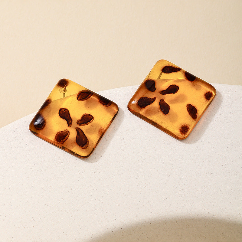 Planderful Vienna Verve Earrings – Trendy Acrylic Leopard Print Design