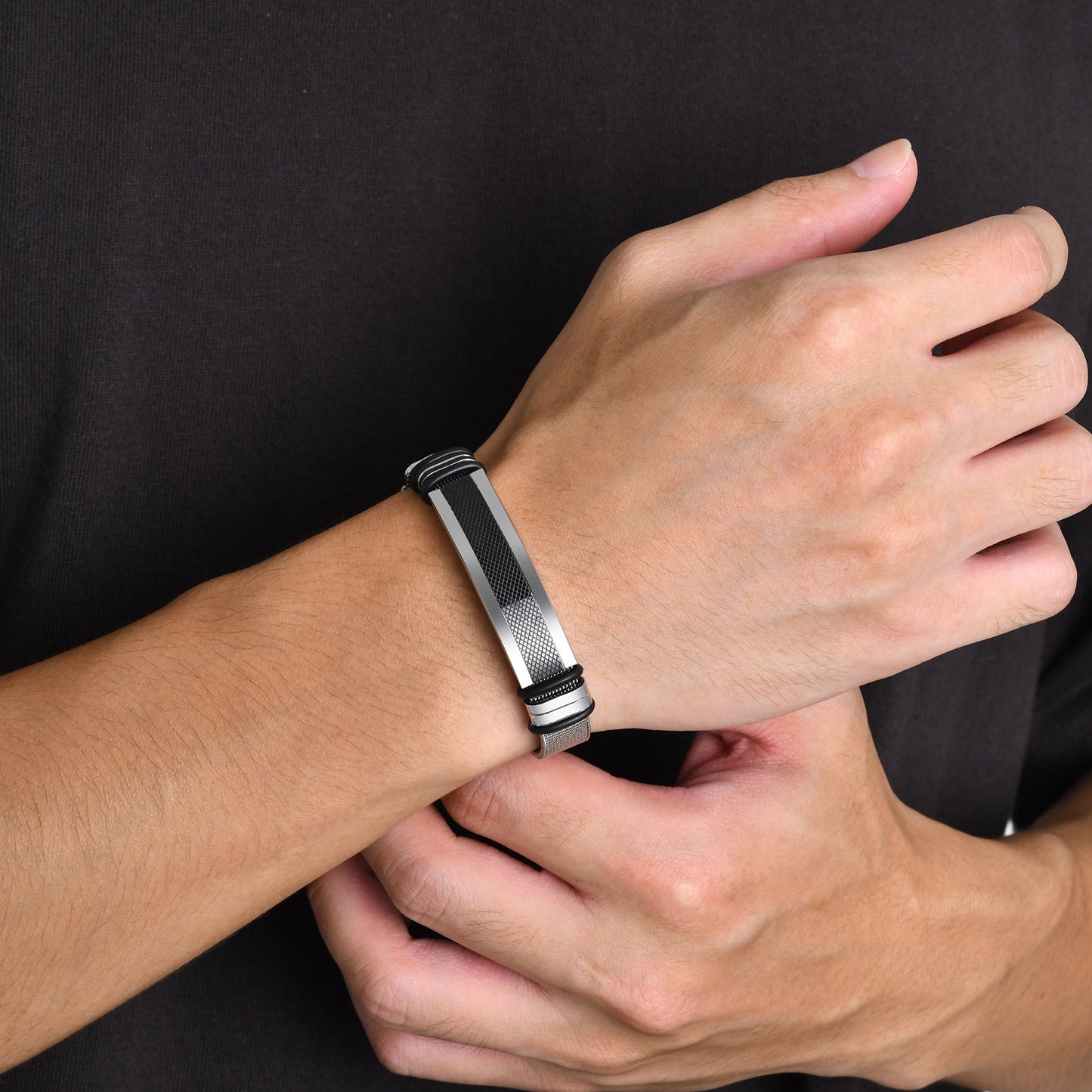 New Men's Stainless Steel Curved Mesh Strap Bracelet