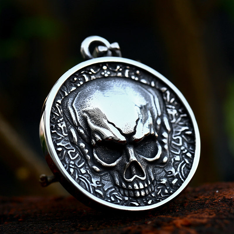 Stainless Steel Casting Engraved Skull Pendant – Hip-Hop Titanium Steel Round Plate Necklace