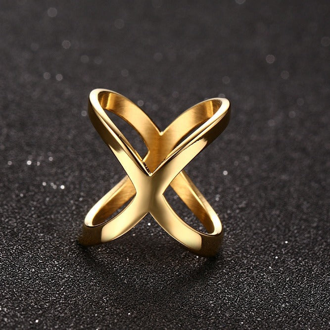 New Jewelry Electroplated Gold Titanium Steel Ring Wholesale