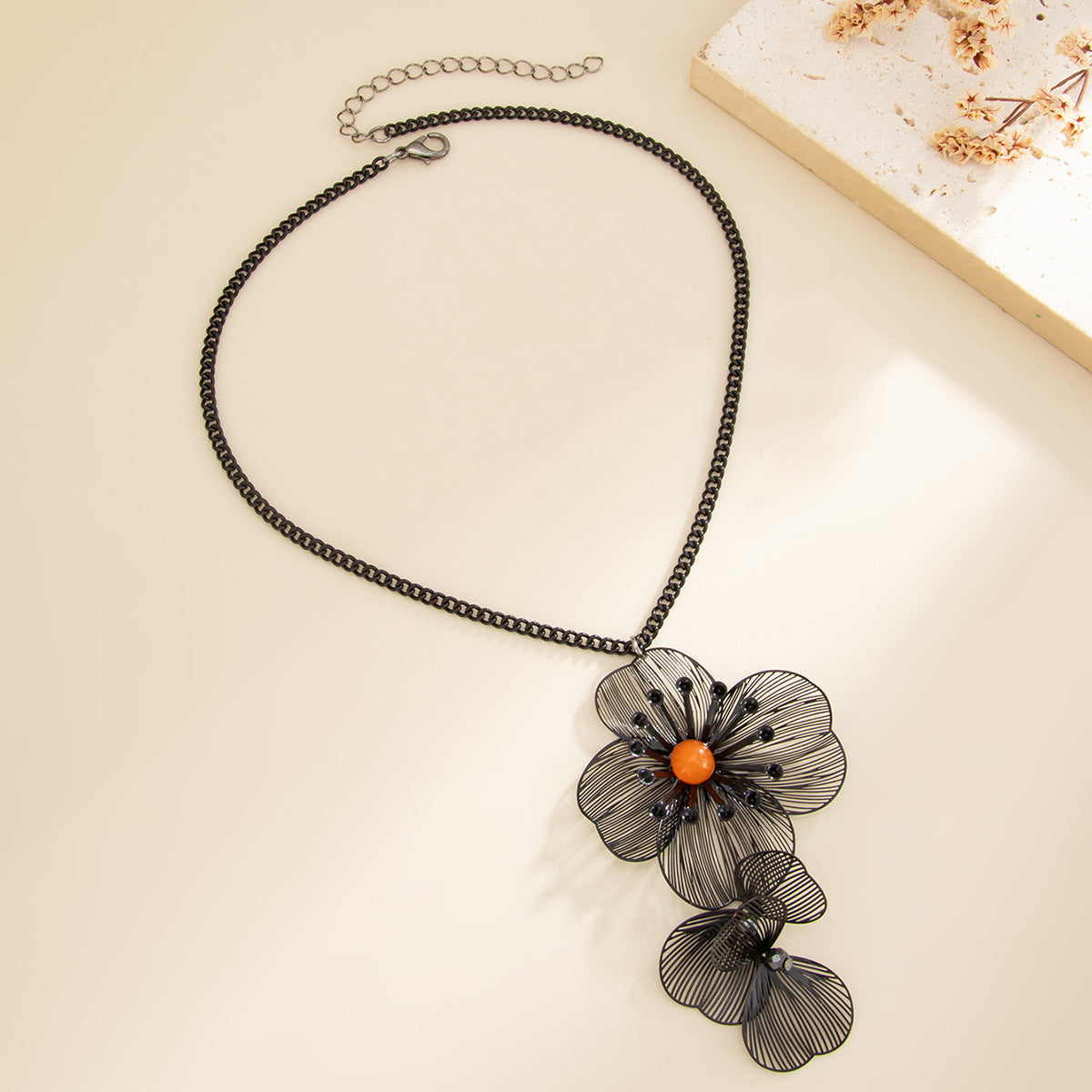 Black Ginkgo Flower Pendant Necklace