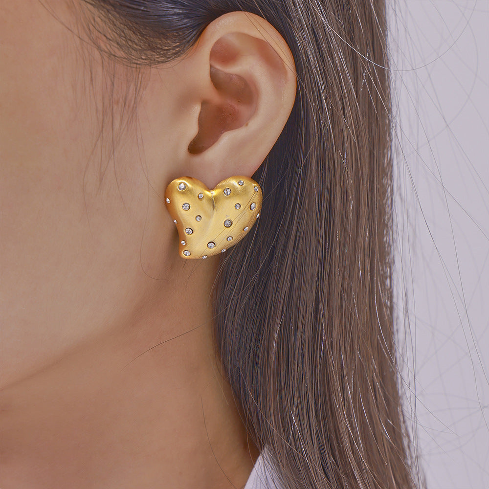 Chic Copper Stud Earrings with Love Shape Design