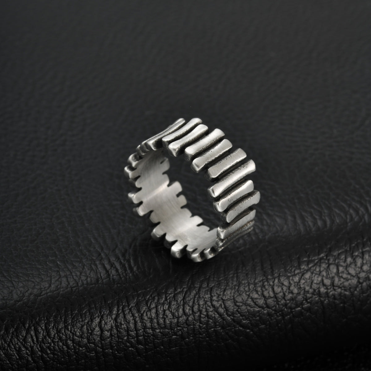 Cold Wind Geometry Irregular Stainless Steel Gear Unisex Ring