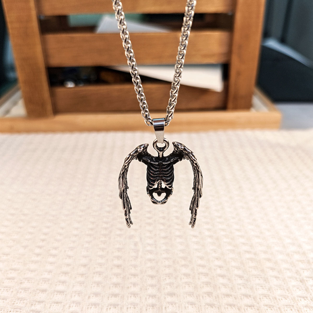 Half-Body Skull Wings Men's Stainless Steel Pendant Halloween Necklace