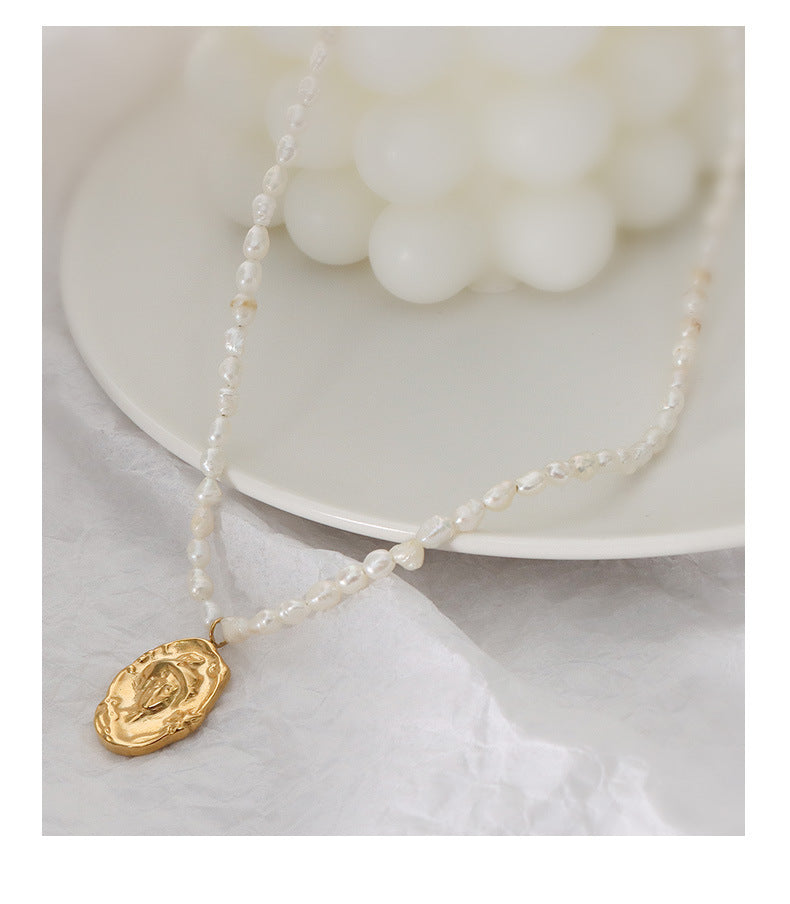 Golden Palace Retro Pearl Necklace with Titanium Steel Pendant