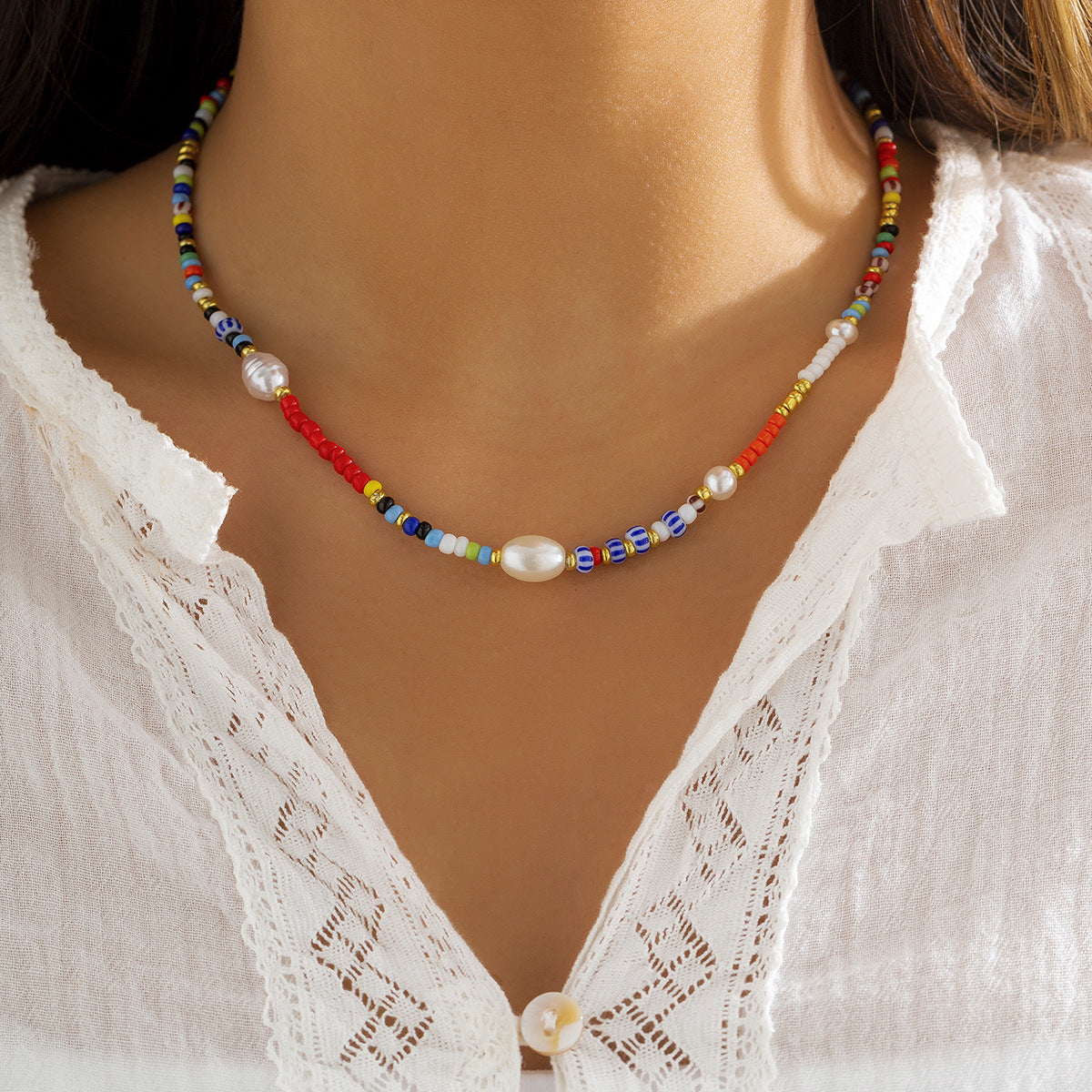Planderful Vienna Verve Beaded Necklace For Women With Contrasting Color Beads Geometric Imitation Pearl Statement