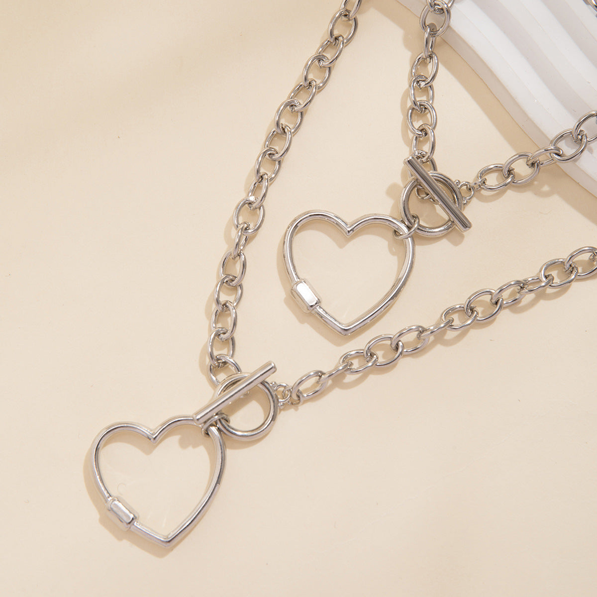 Metal Hollow Street Photography Necklace Set for European and American Love, Women's Exaggerated Cross-border Necklace