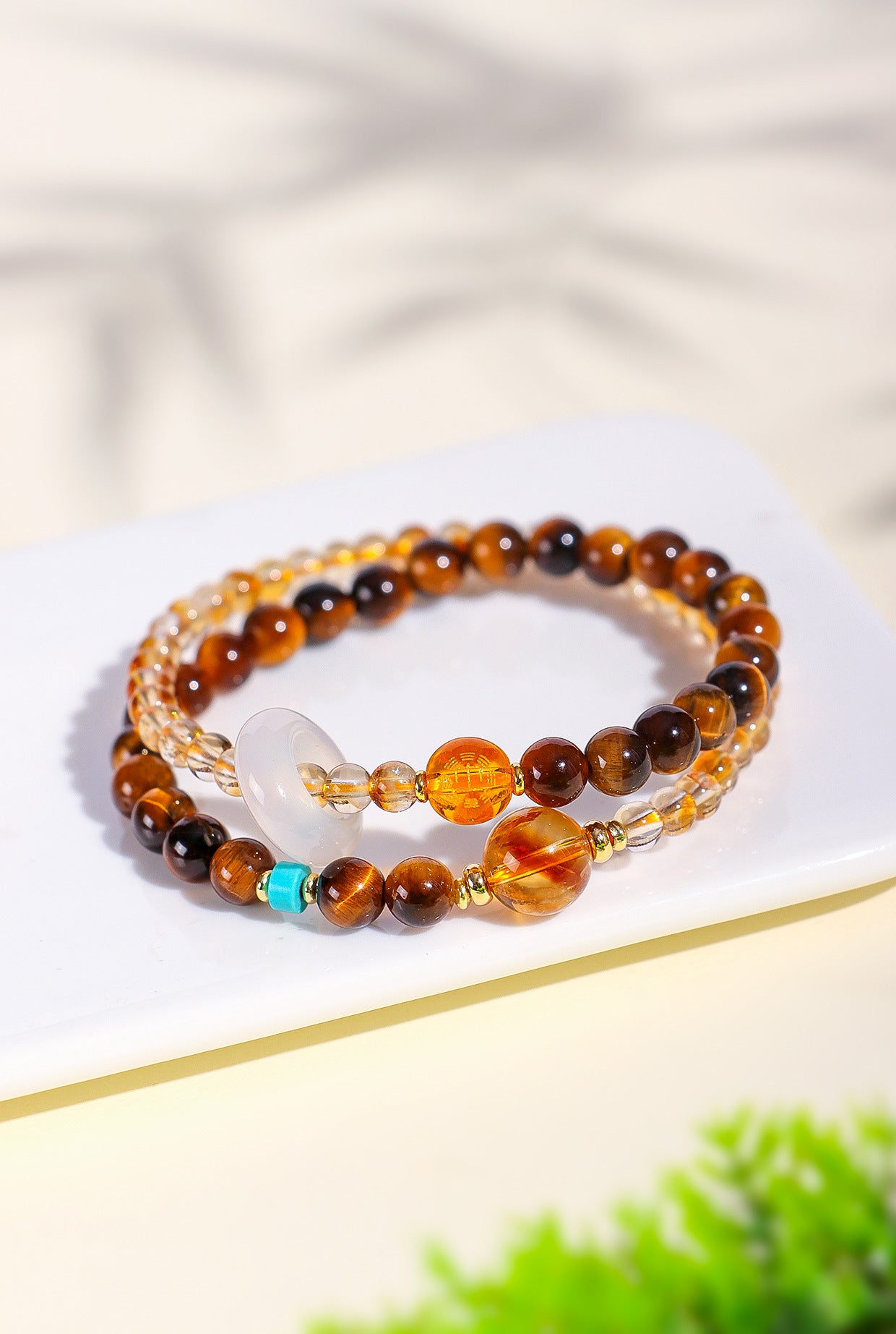 Planderful Fortune's Favor Crystal Bracelet – Unique Aquamarine and Agate Design