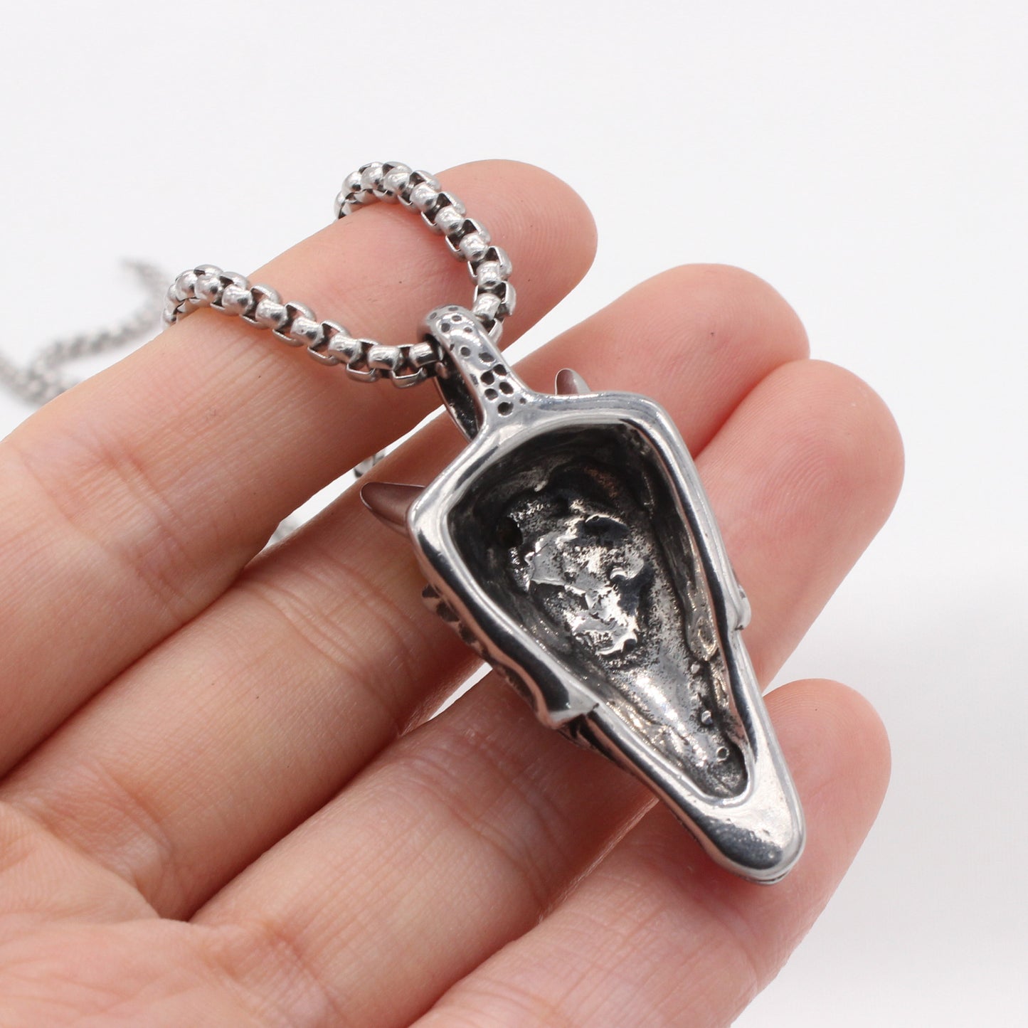 Personalized Retro Wolf Head Men's Pendant in Titanium Steel - Wholesale Jewelry for European and American Markets