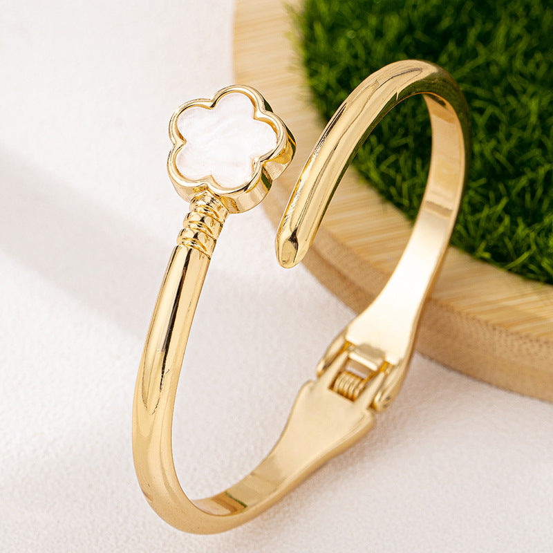 Planderful Vienna Verve Bracelet – Versatile Metal Classic Design