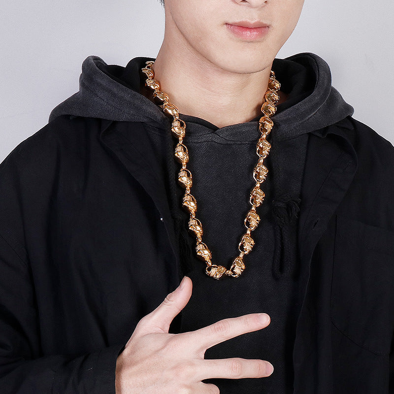 Bold Skull Punk Necklace for Men - European and American Fashion Statement