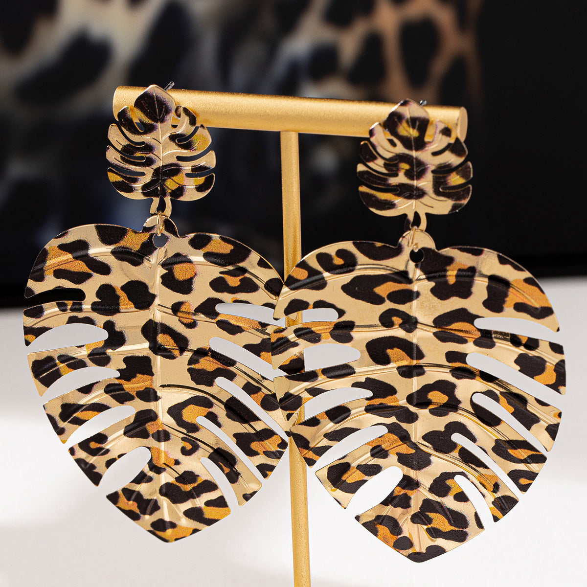 Planderful Vienna Verve Earrings – Fashionable Leopard Print Design