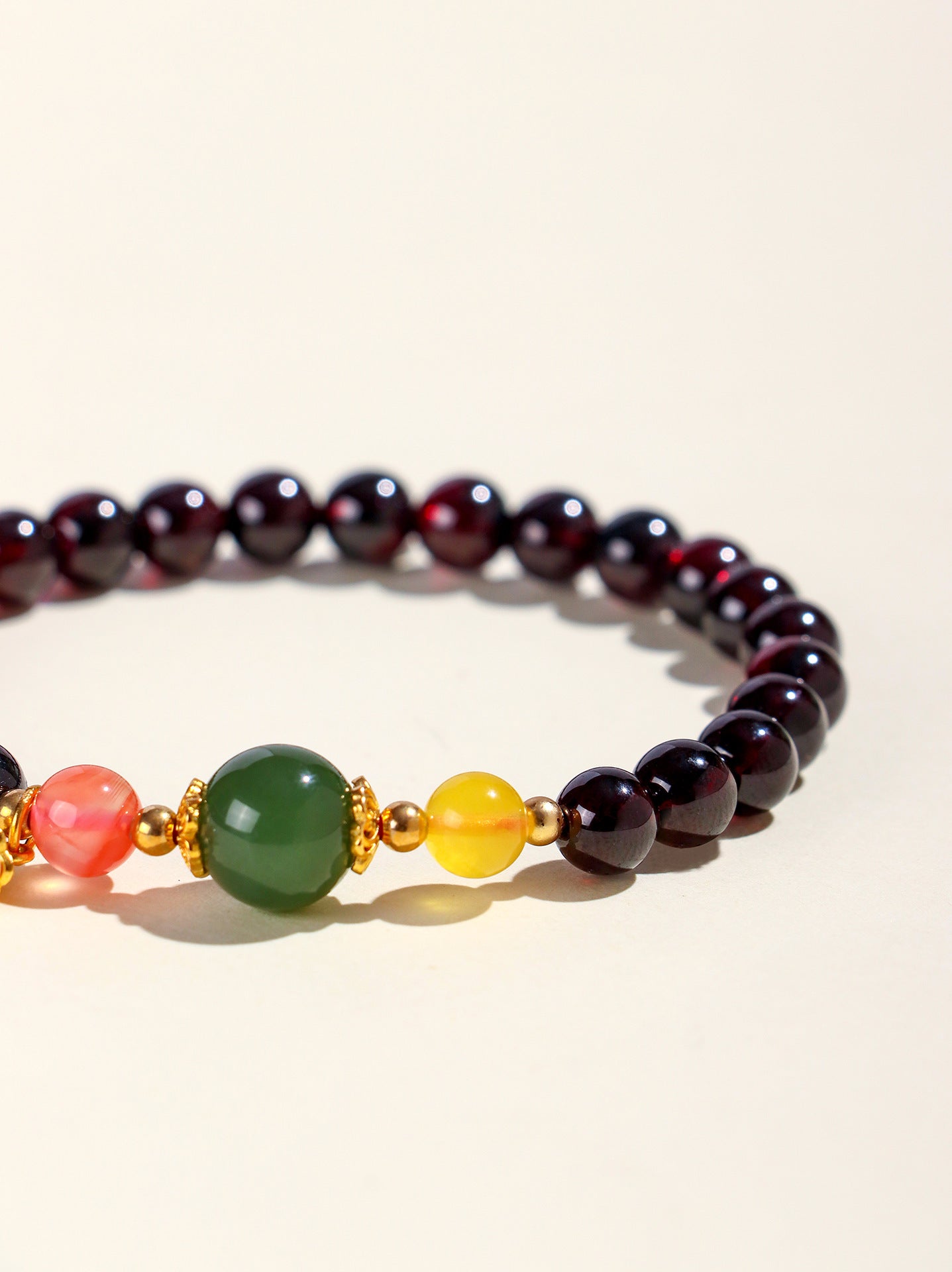 Planderful Fortune's Favor Bracelet – Elegant Garnet and Pearl Design