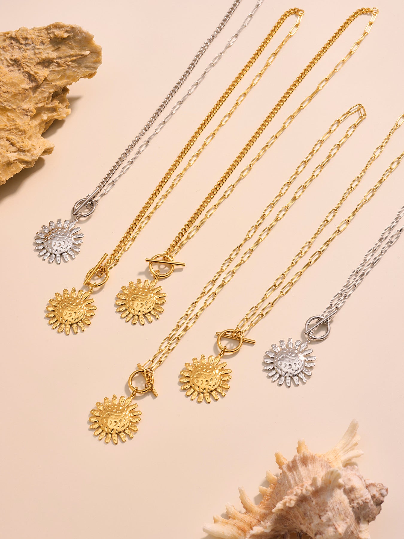 Planderful Genie Sunflower Hammer Necklace Women 18K