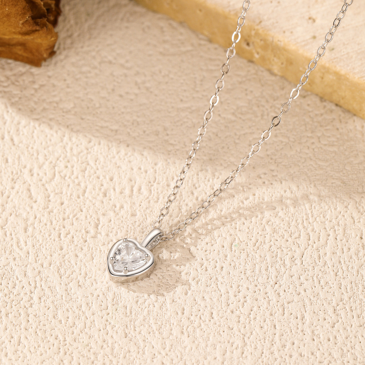 925 Sterling Silver Petite Heart Pendant Necklace