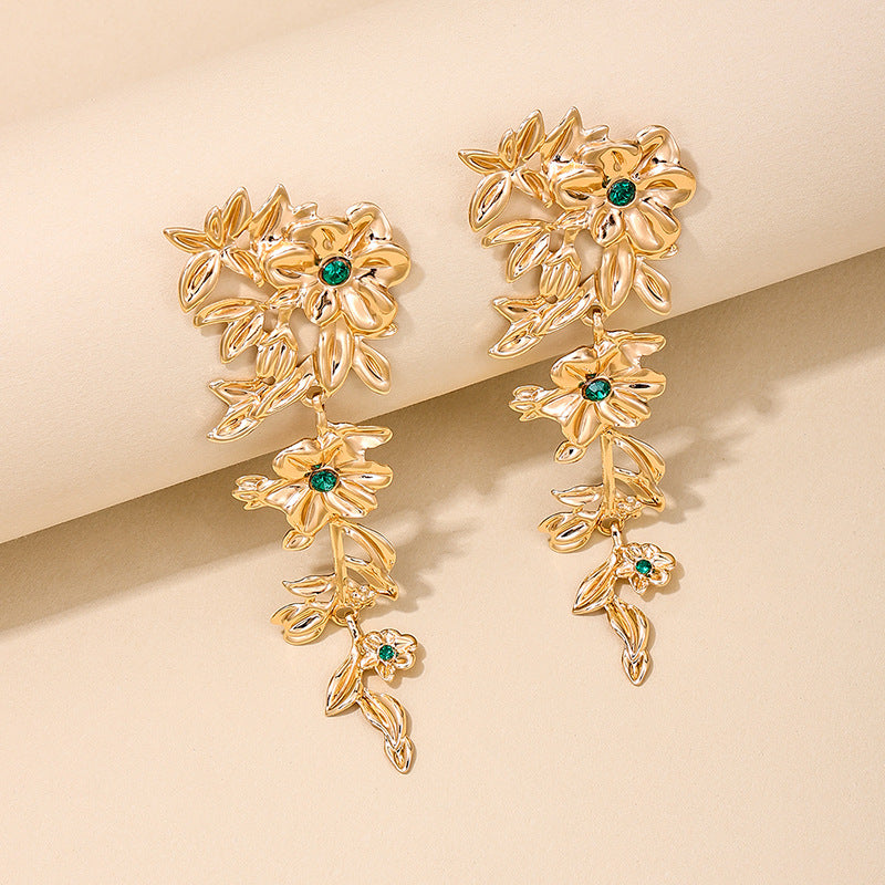 Exquisite Metal Leaf Tassel Earrings with Floral Design for Women's Elegance