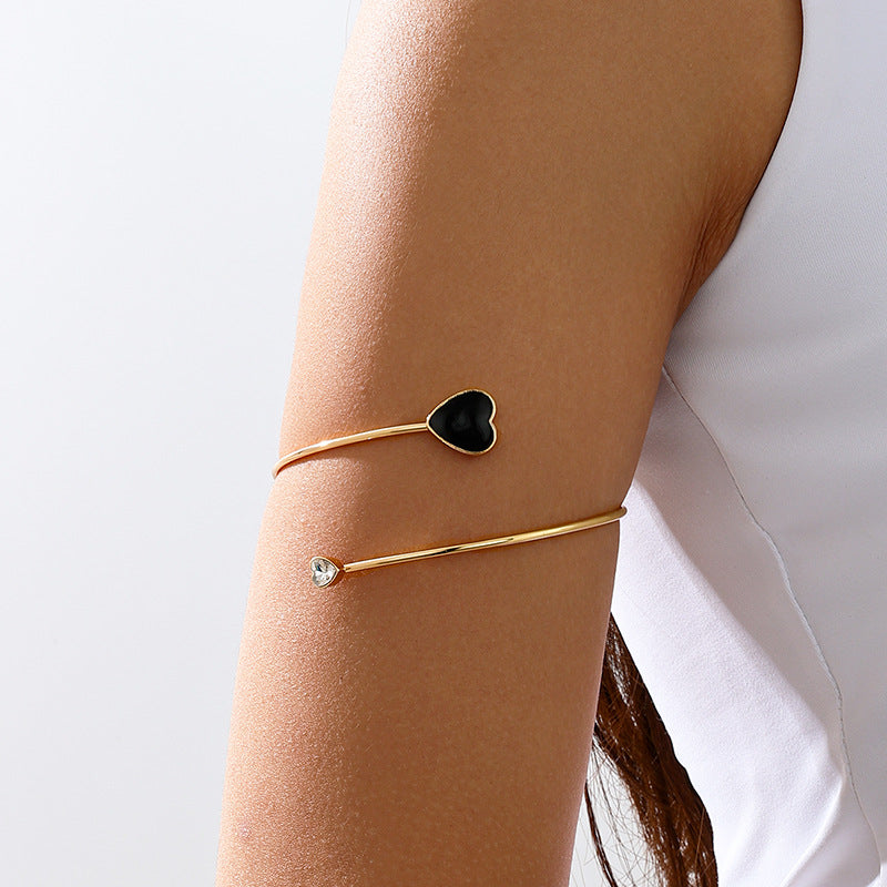 Planderful Vienna Verve Bracelet – Elegant Metal Design with Red Love Zircon