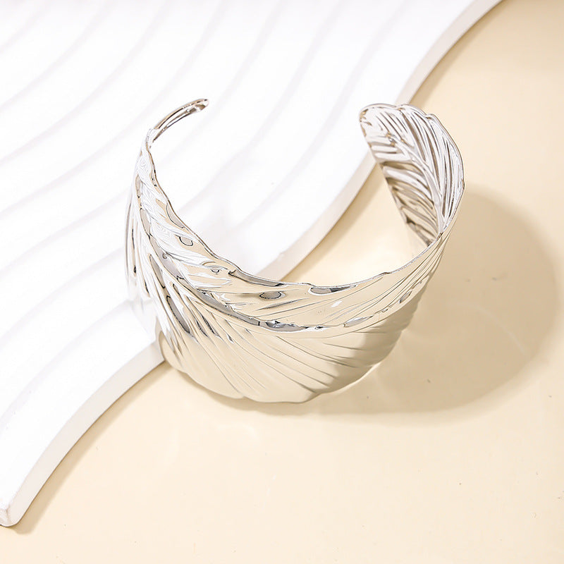 European Chic Leaf Design Metal Bangle - Statement Hand Jewelry for Women