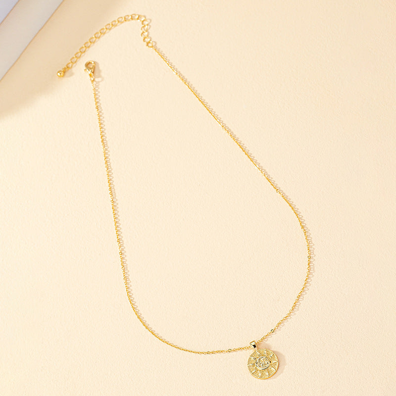 Europe & America's Bestselling Sun Metal Pendant Necklaces: Unique Style, High-End Collarbone Chain for Wholesale