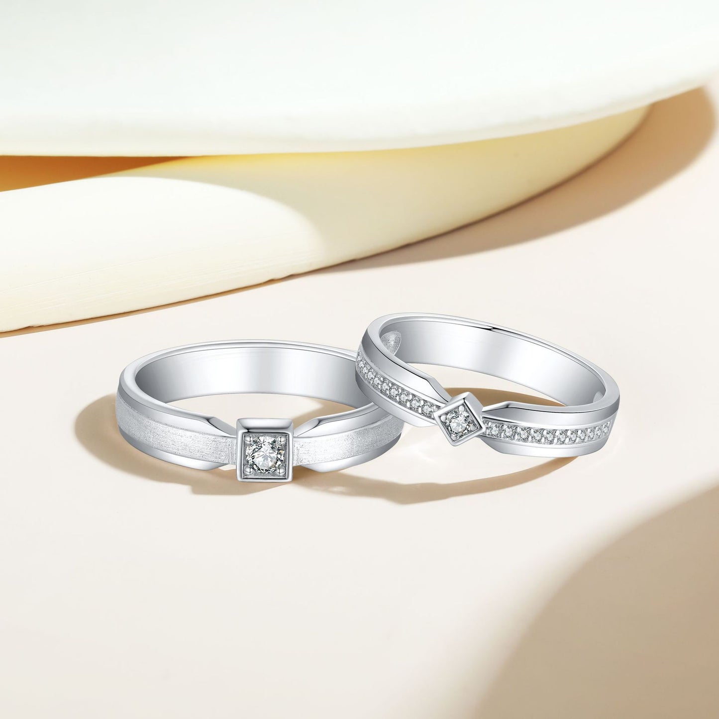 Auditorium Flower Diameter 925 Silver Couple Ring Set