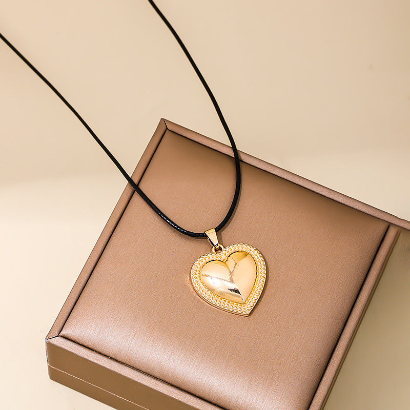 European and American Style Adjustable Hemp Rope Necklace for Trendy Women