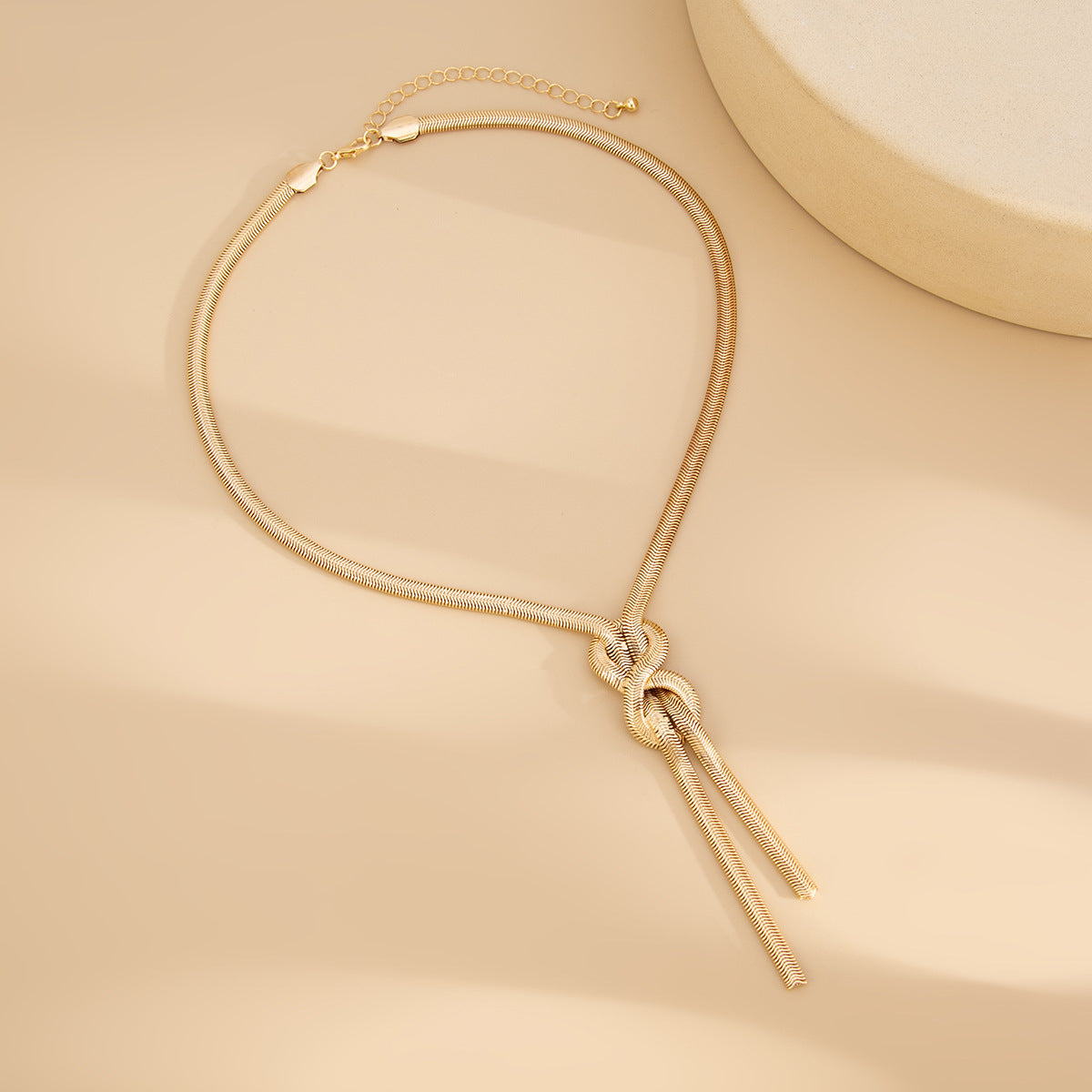 Planderful Vienna Verve Necklace – Elegant Irregular Design