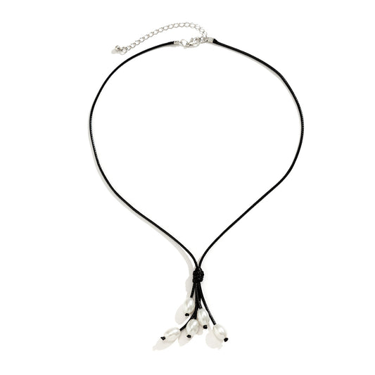Elegant Geometric Necklace with Pearl Tassel - Vienna Verve Collection