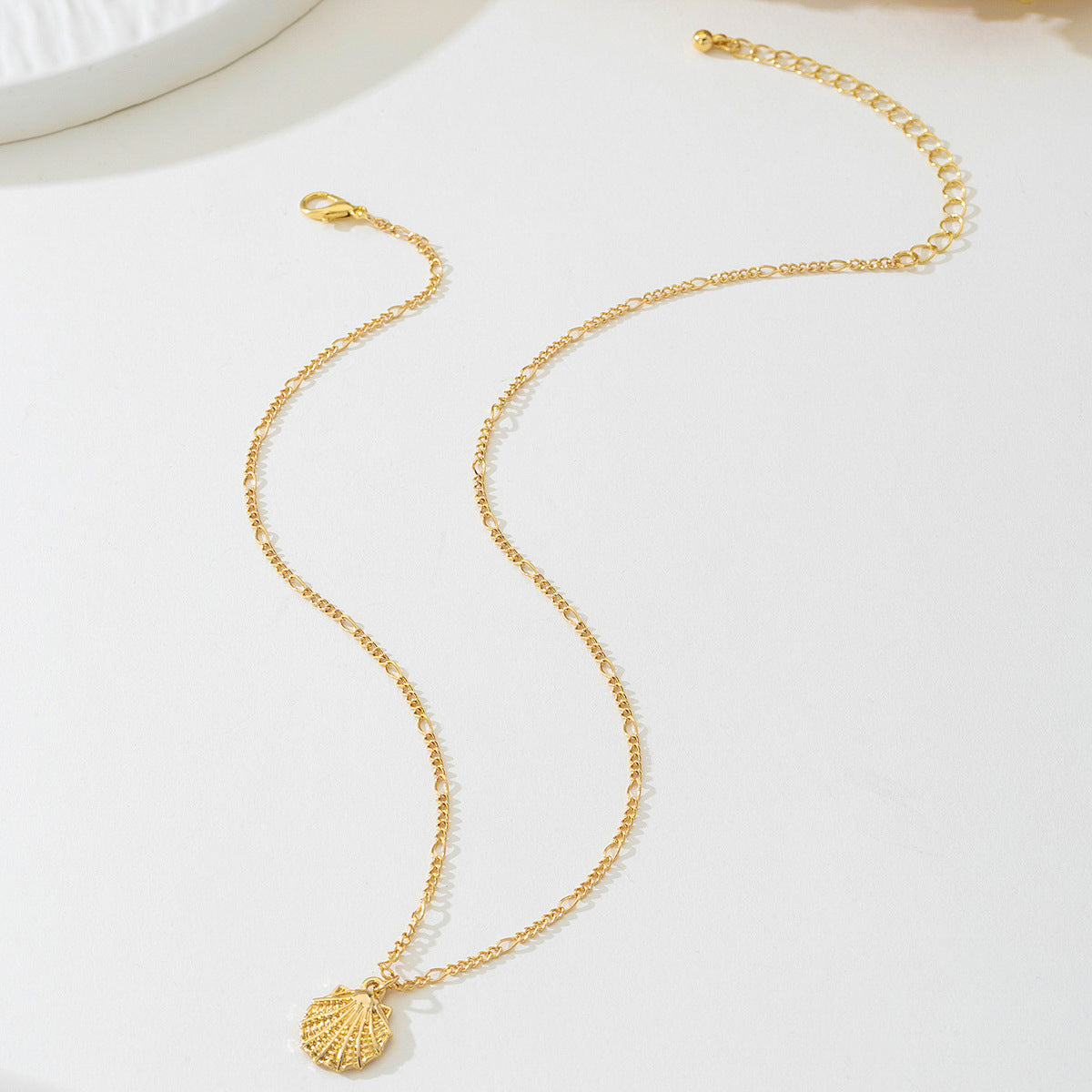 Planderful Vienna Verve Gold Shell Pendant Necklace – Elegant Design for Daily Wear