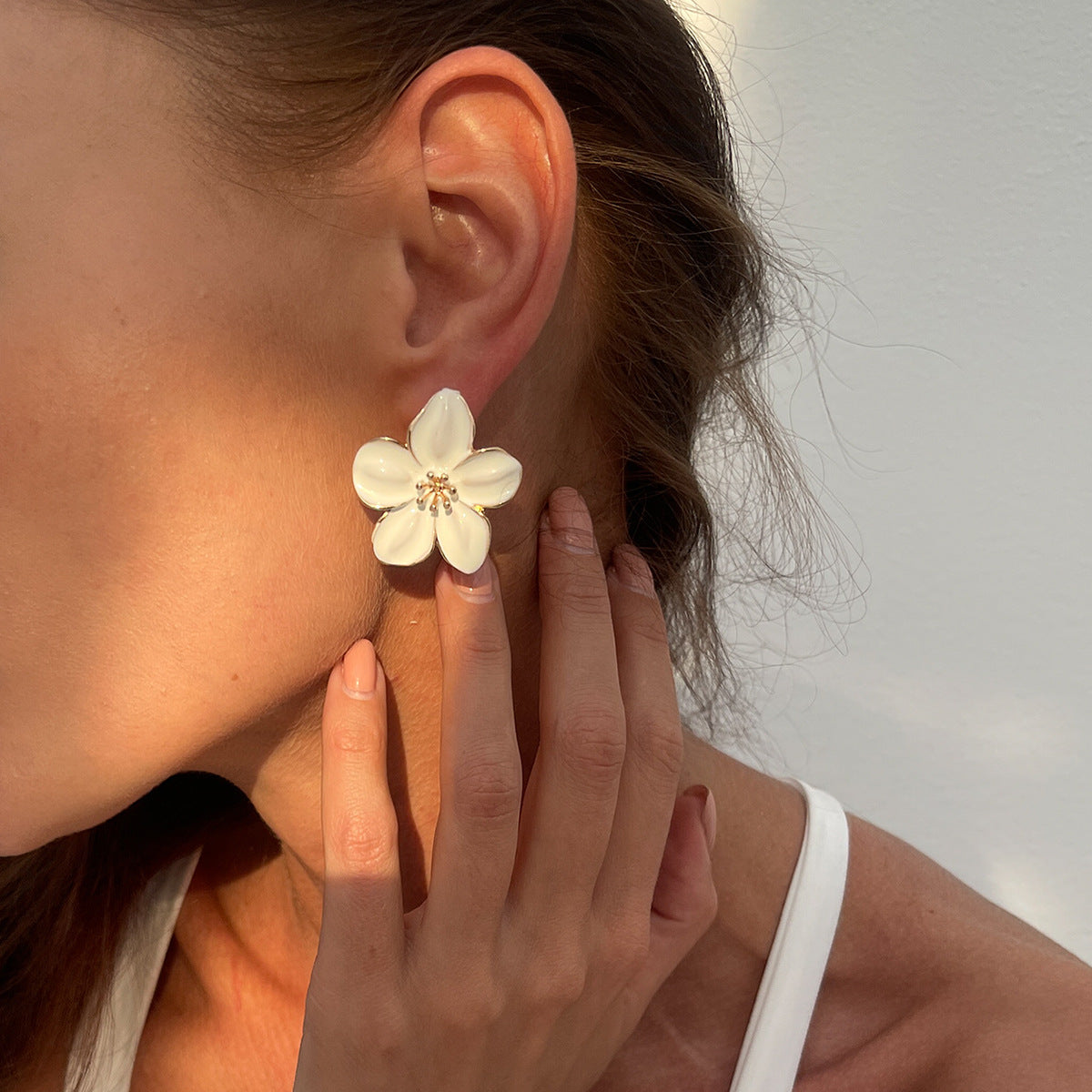 Planderful Vienna Verve Earrings – Elegant Oil-Dripping Flower Design