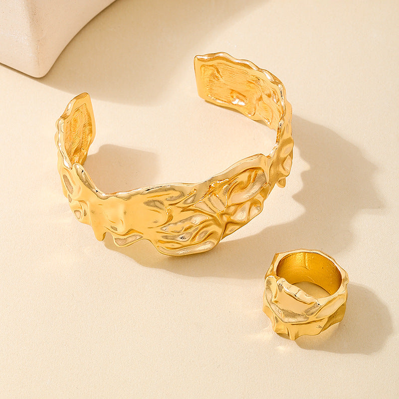 Retro Metal Lava Bracelet Ring Set for Fashionable Women