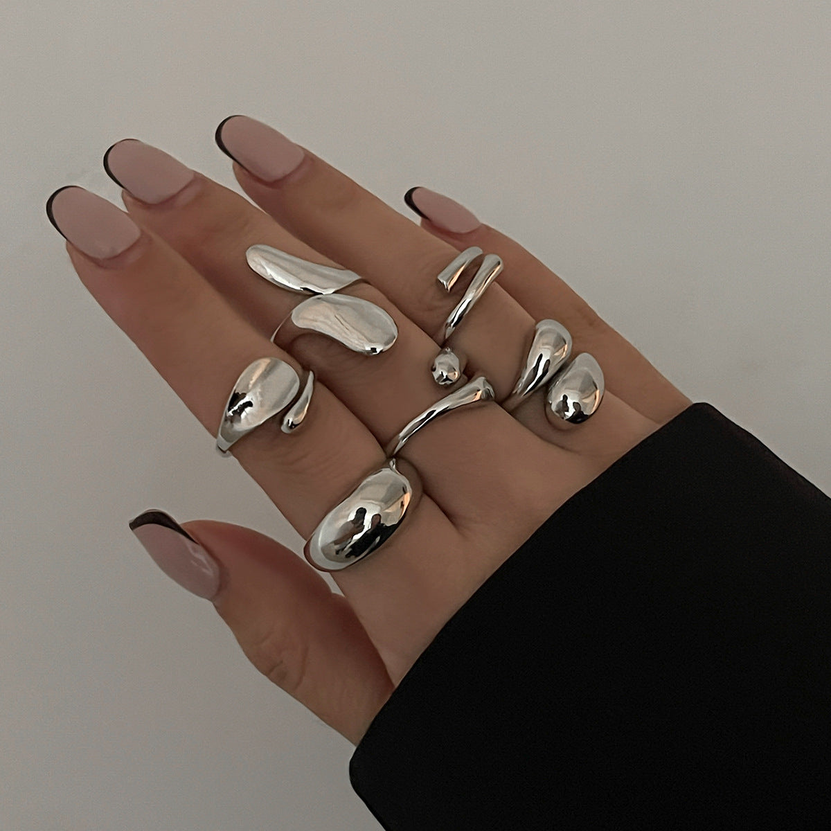 Planderful Vienna Verve Ring Set – Exaggerated Baroque Design