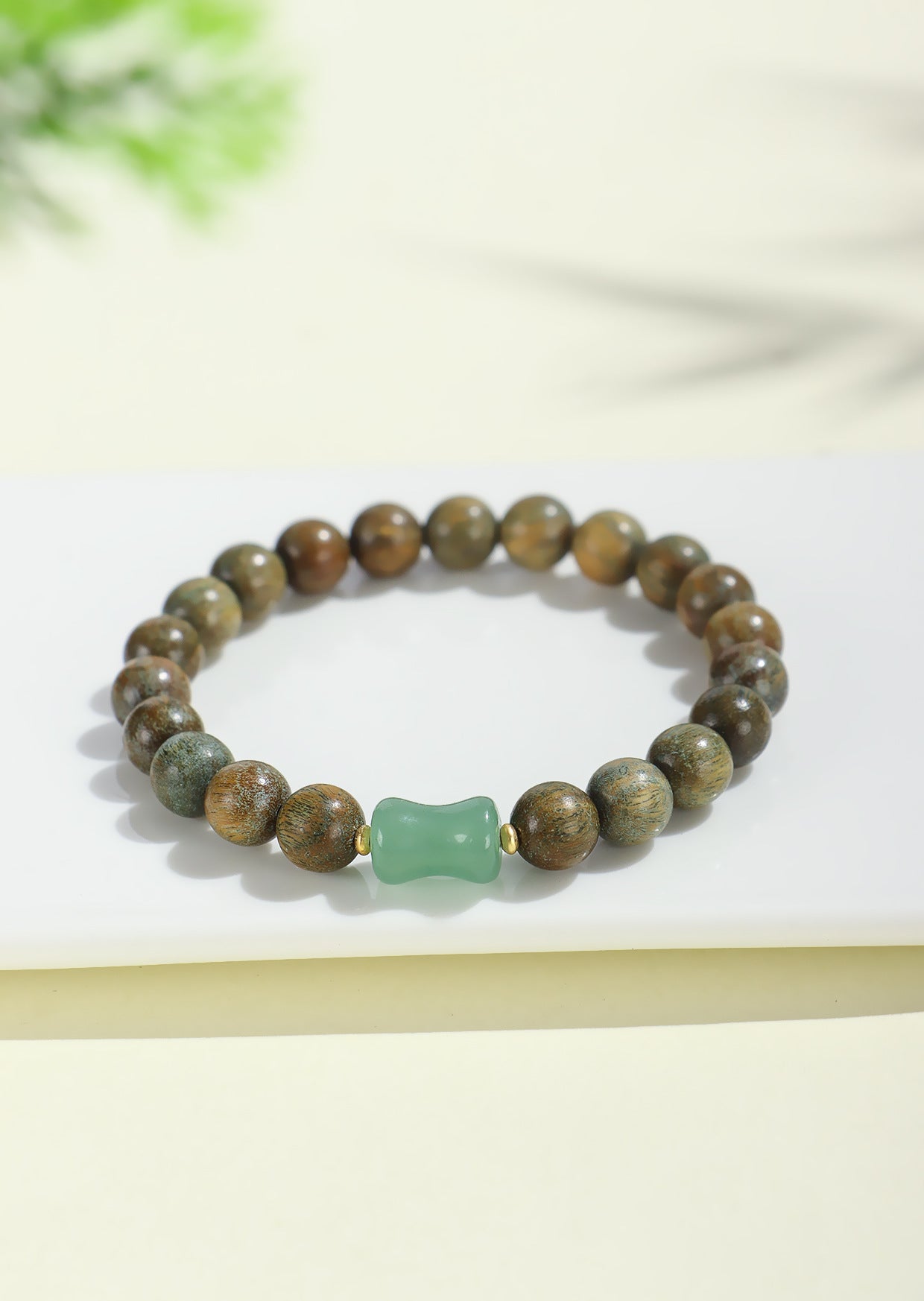 Planderful Fortune's Favor Bracelet – Retro Ethnic Style with Cat Claw Beads