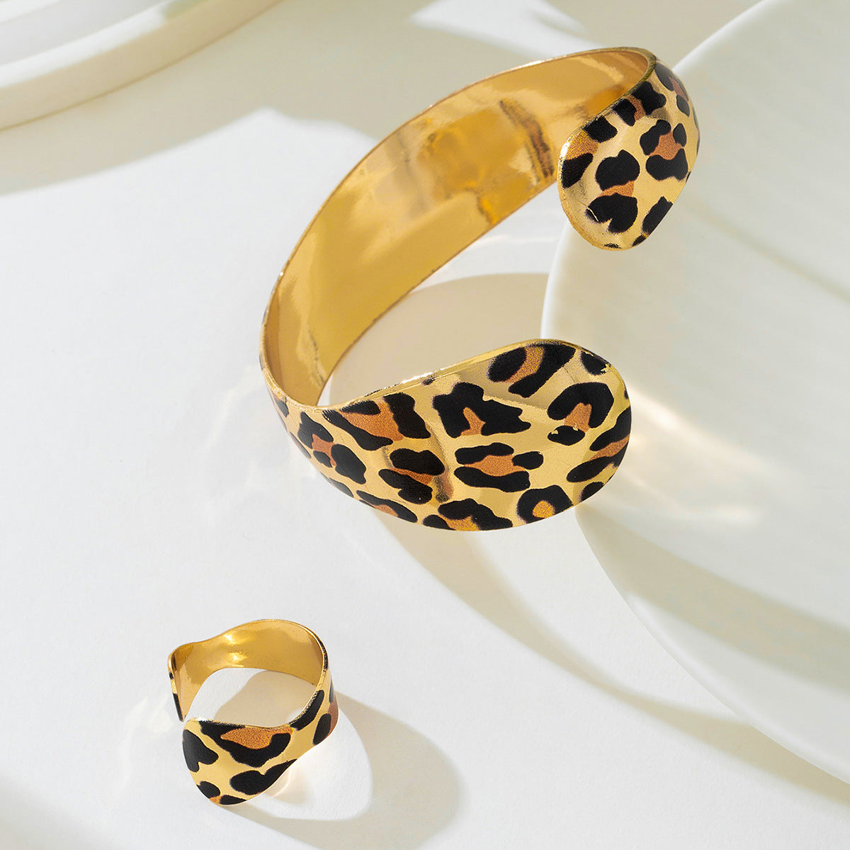 Planderful Vienna Verve Leopard Print Jewelry Set for Women
