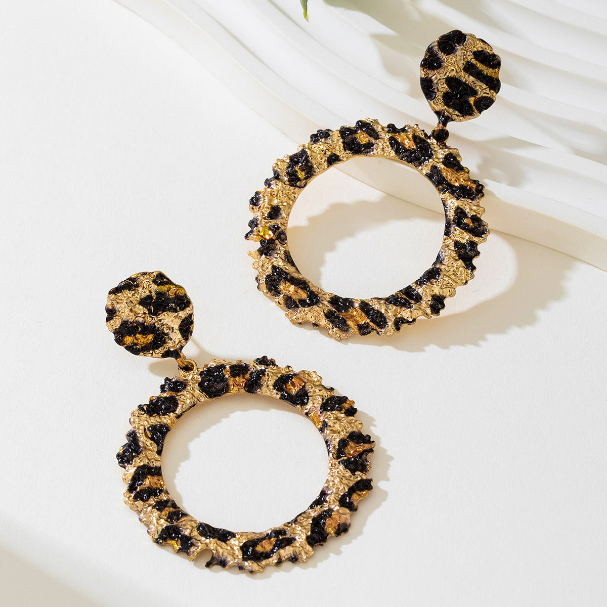 Planderful Vienna Verve Earrings – Exaggerated Metal Geometric Design